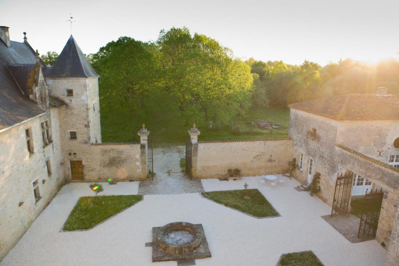 Chateau De Bois Charmant Les Nouillers Eksteriør billede